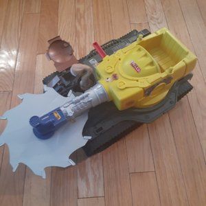 Vintage 1998 Small Soldiers Buzz Saw Tank SOLD